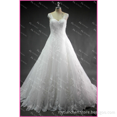 LN44 Real Sample See Through Back V Neck Designer 2015 Vintage Lace Wedding Dress